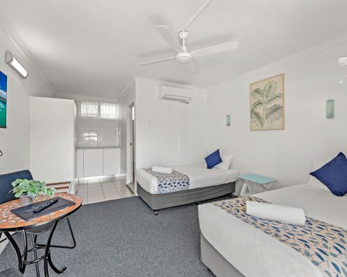 pottsville-beach-motel-unit-02-(1)
